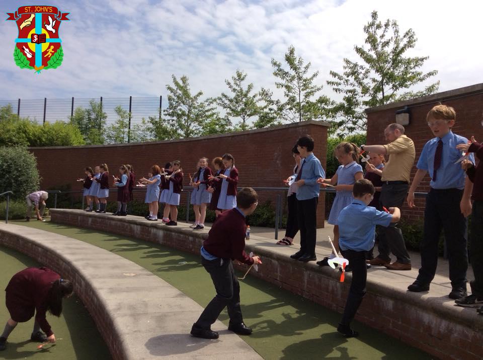 Year 6 had a fantastic afternoon on Friday at the SciFest North West event in St Mary's College
