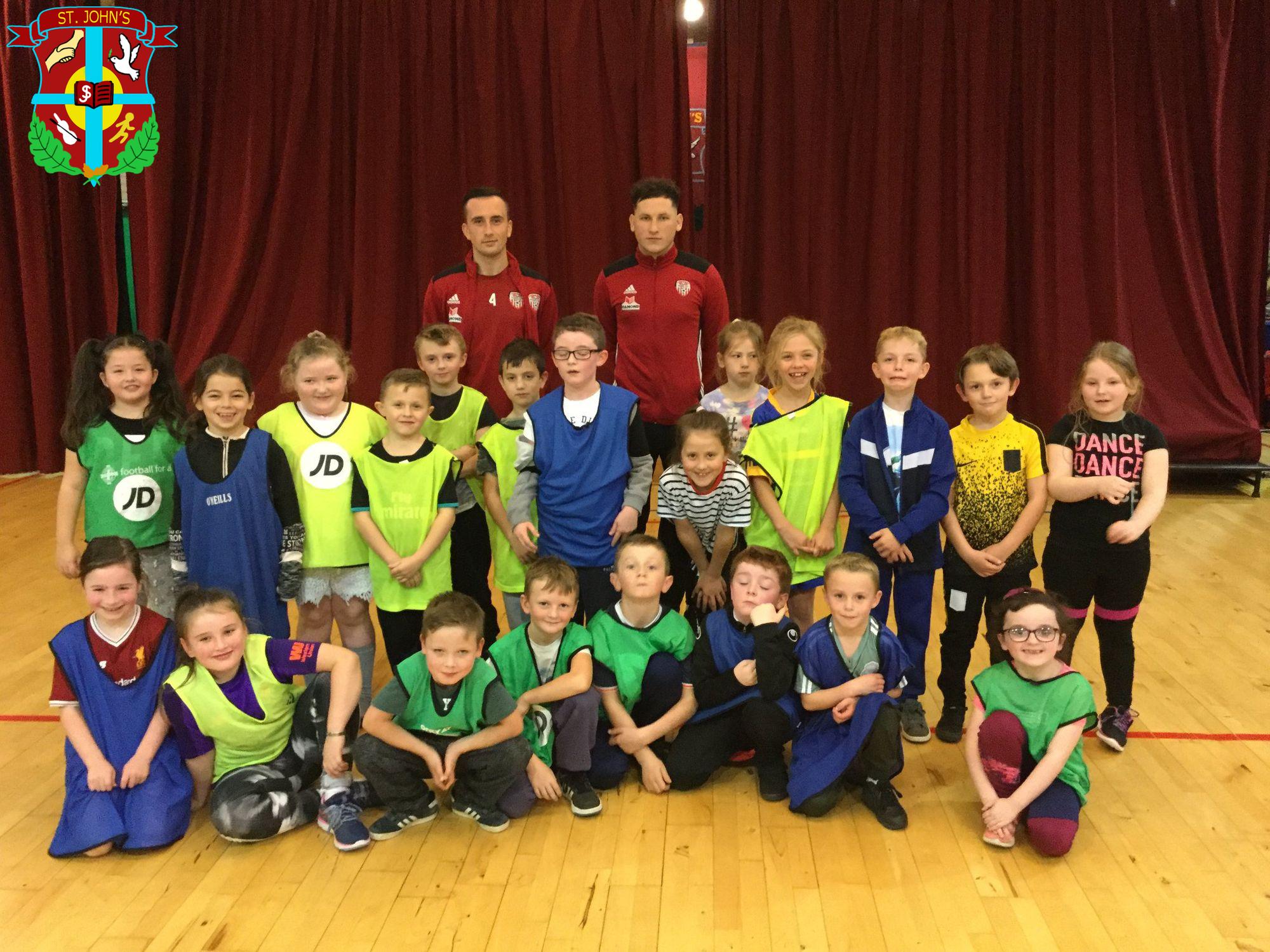 Derry City players Aaron McEneff and Conor McDermott are coaching our P4