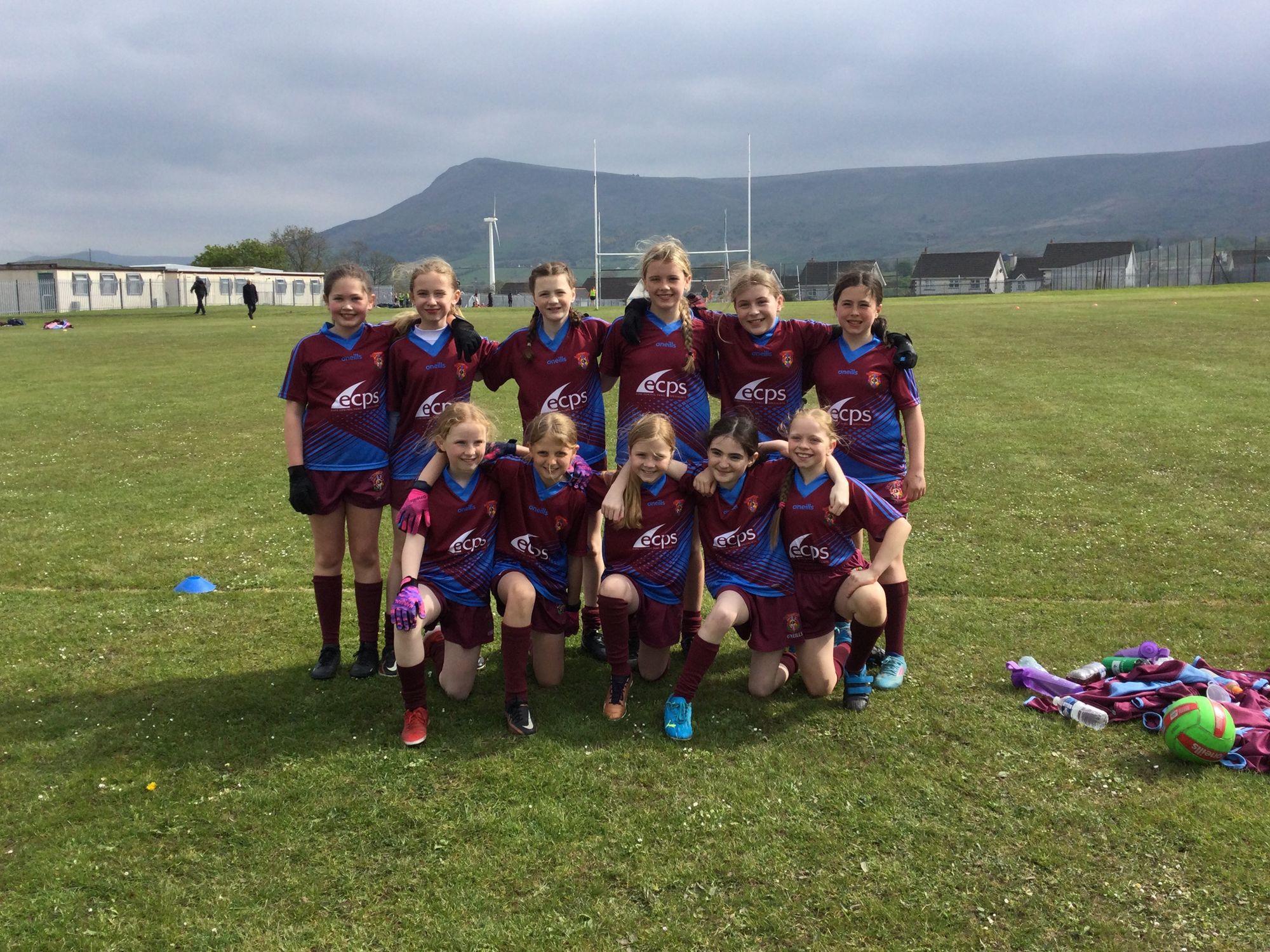 Congratulations to our Girls’ Gaelic Team on reaching the semi-final of St. Canice’s Cup in Dungiven yesterday. The girls were delighted to be refereed by Derry star Shane McGuigan!