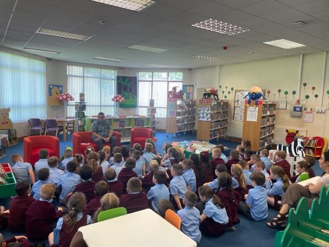 Year 4 visit to Creggan Library