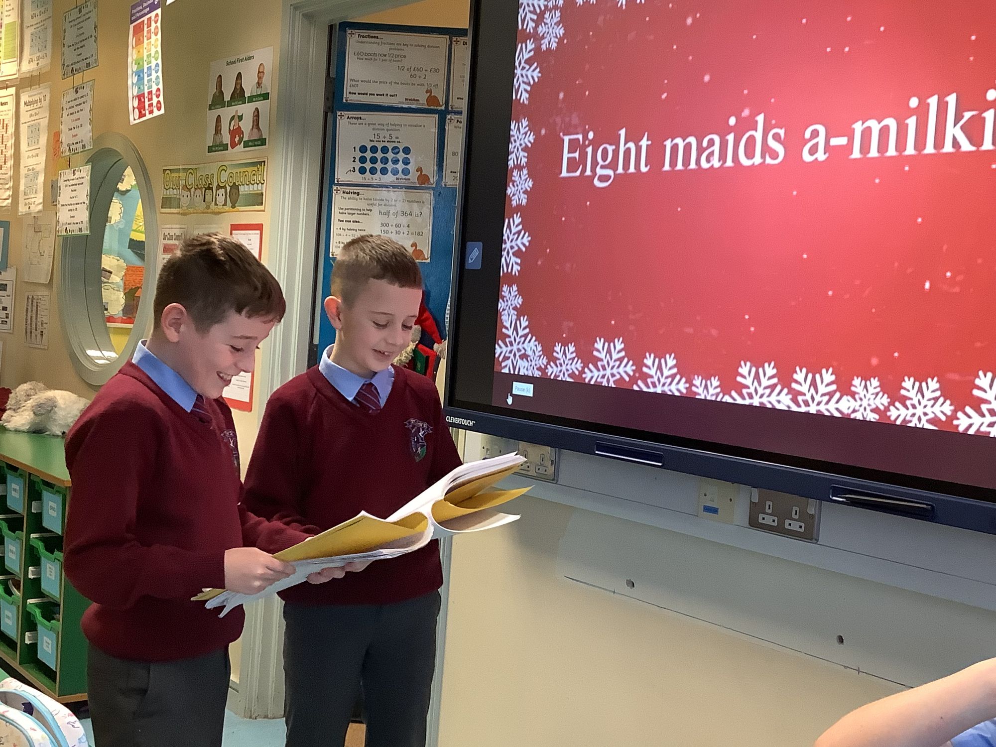 Best song writers in Derry, right here in Saint John’s Primary School.