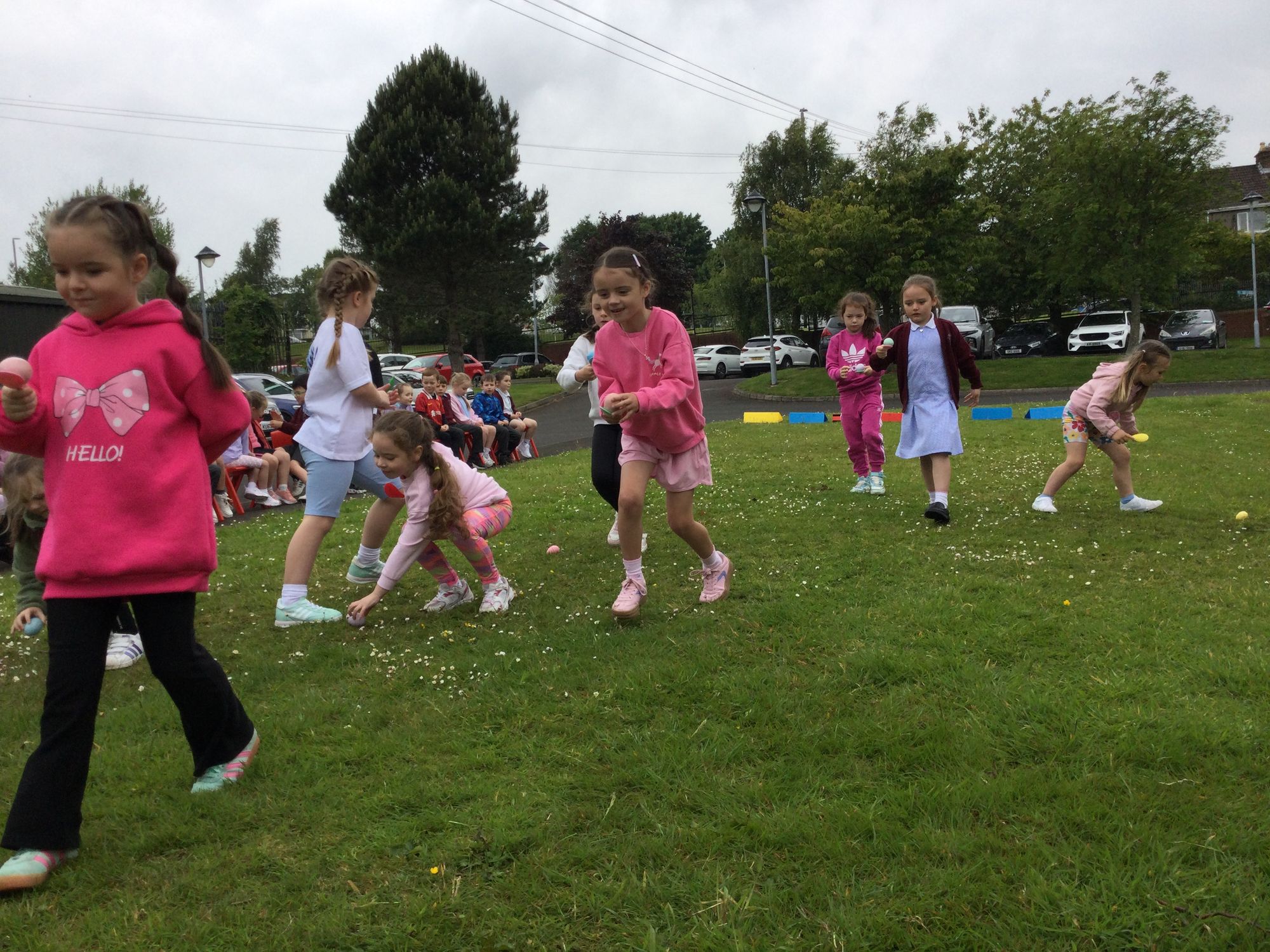 On Monday, Year 2 had their sports day.  We all tr