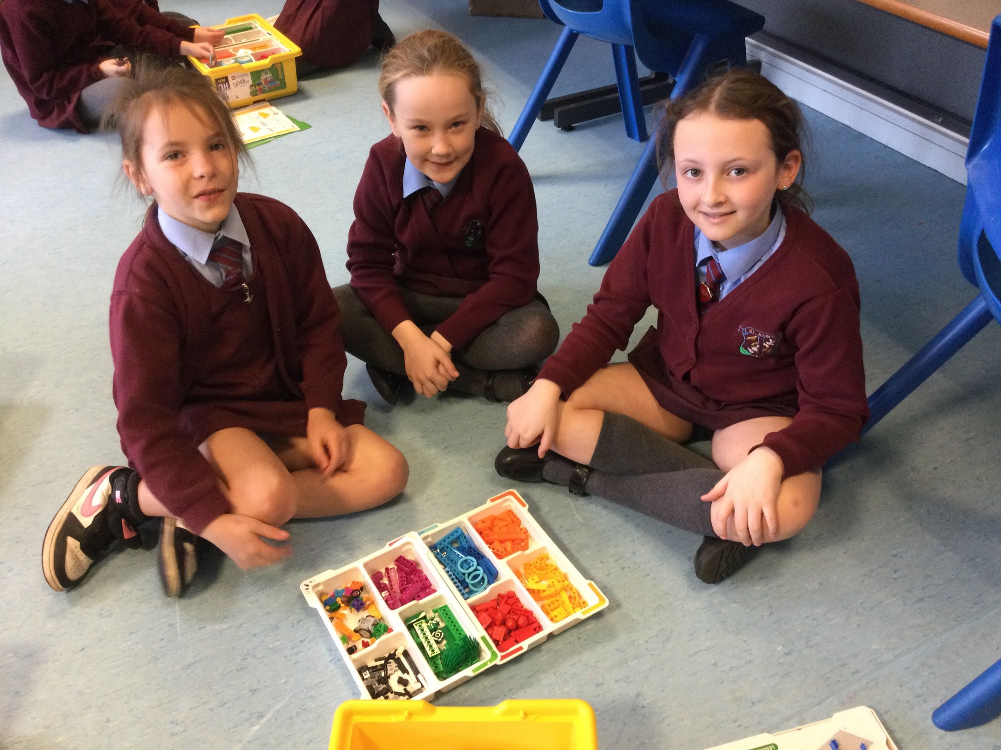 Year 4A enjoying Lego robotics