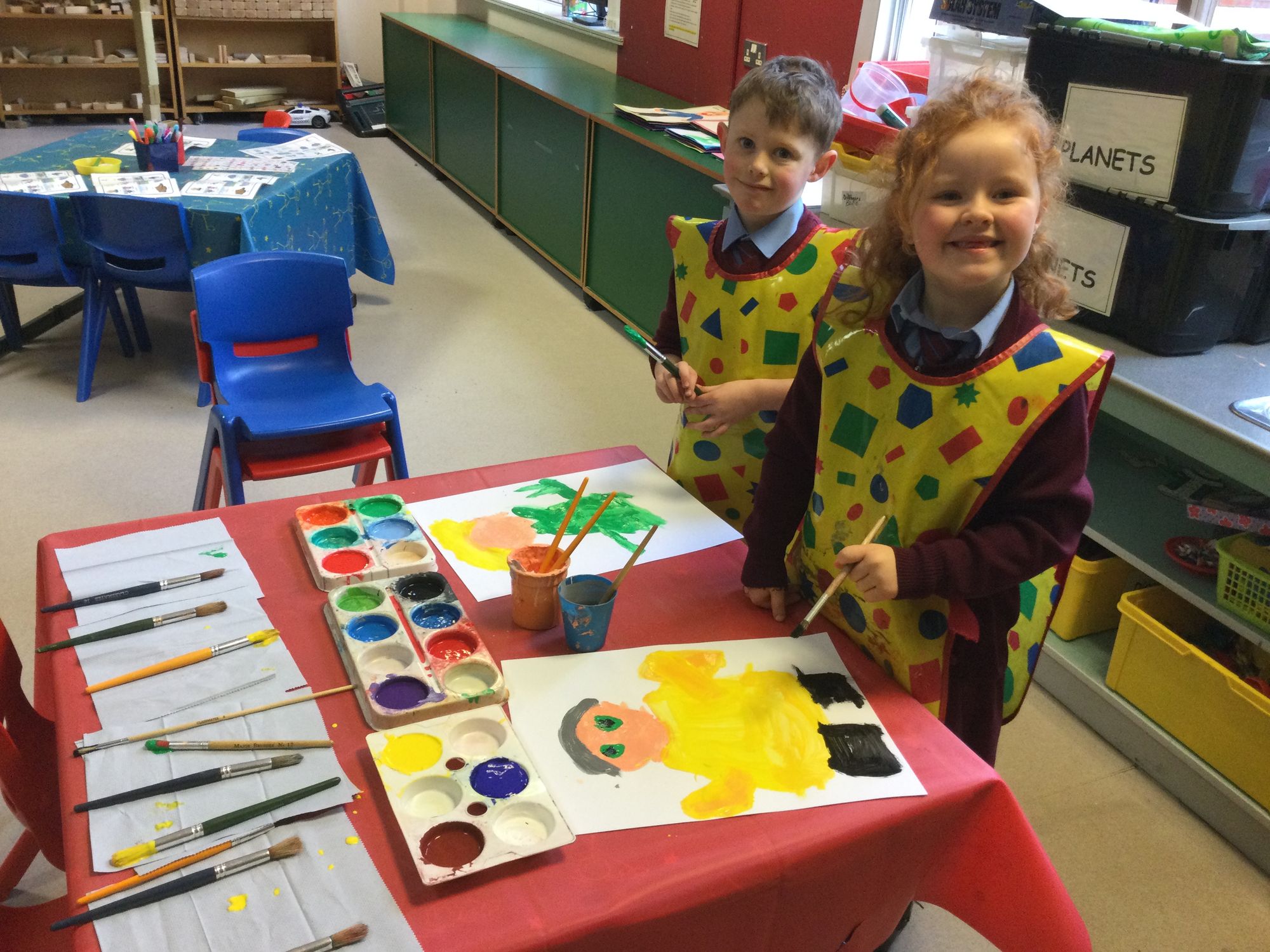 Year 2A have been writing about their Grandparents and painting lovely pictures 💞