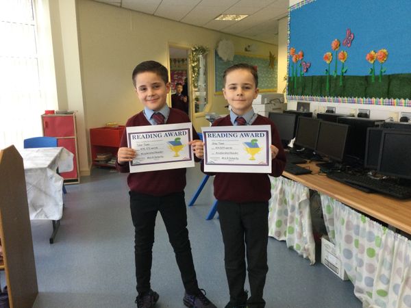 Celebrating our reading achievements in 4B