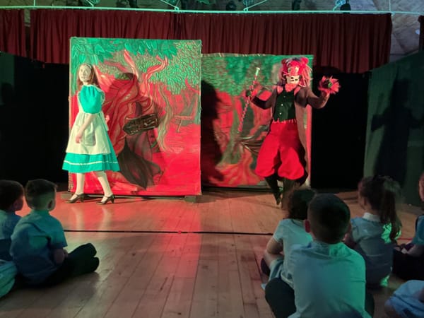 Alice in Wonderland Show